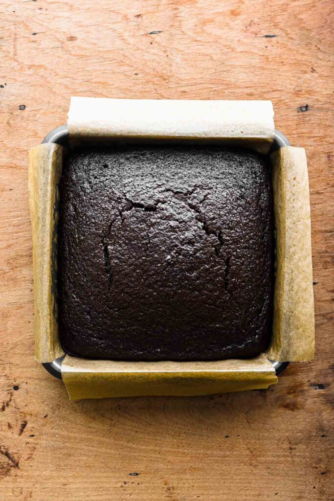Bake the chocolate walnut cake.